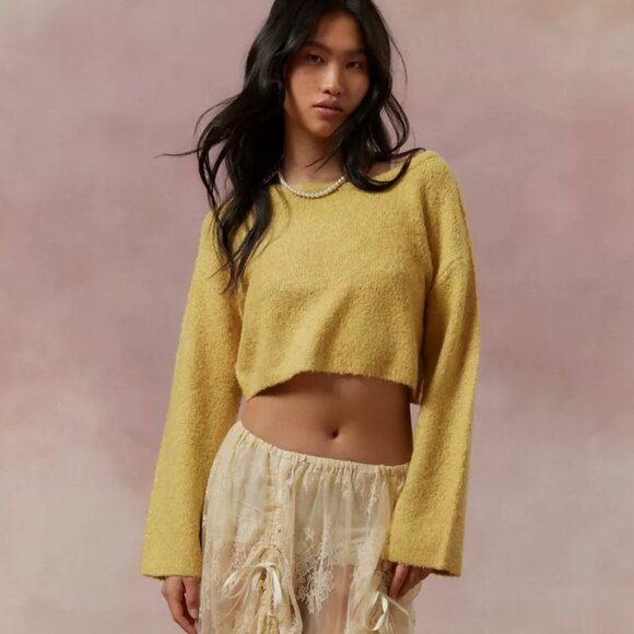 Urban Outfitters Sweaters - 🆕 Urban Outfitters Kimchi Blue Juniper Lime Green Cropped Sweater
